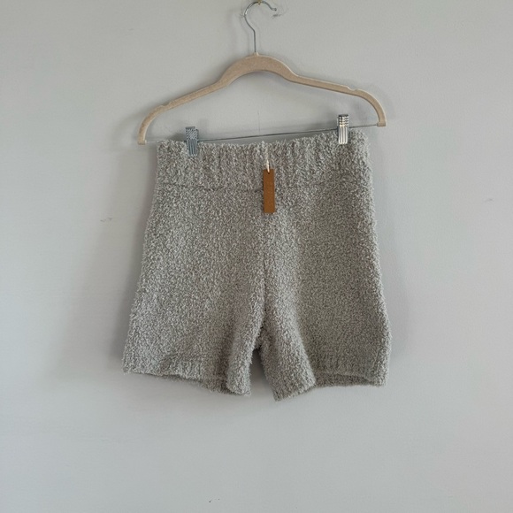 SKIMS High Waist Textured light sage green shorts, NWT! - Picture 1 of 5